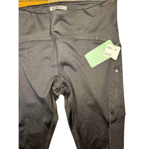 Forever 21 Active Crop Legging, Black, Small skinny - Picture 3 of 6
